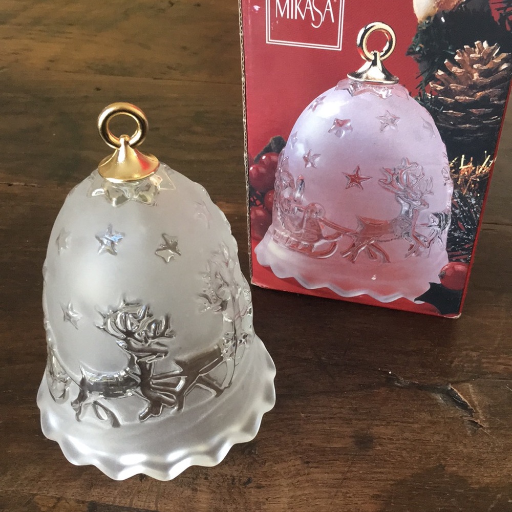 Mikasa Christmas Glass Bell